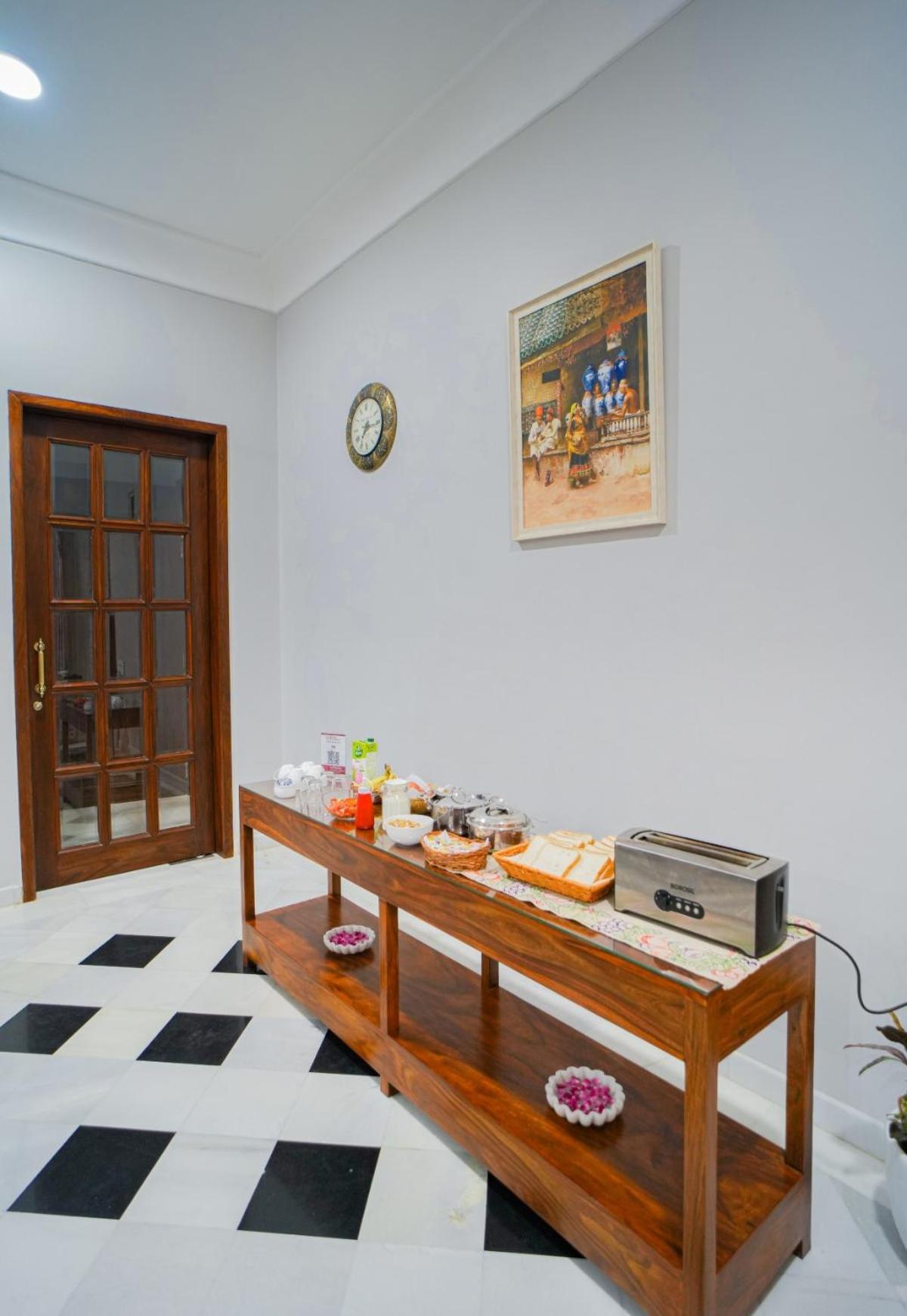 Chez Lavania - A Boutique Homestay Удайпур Екстериор снимка
