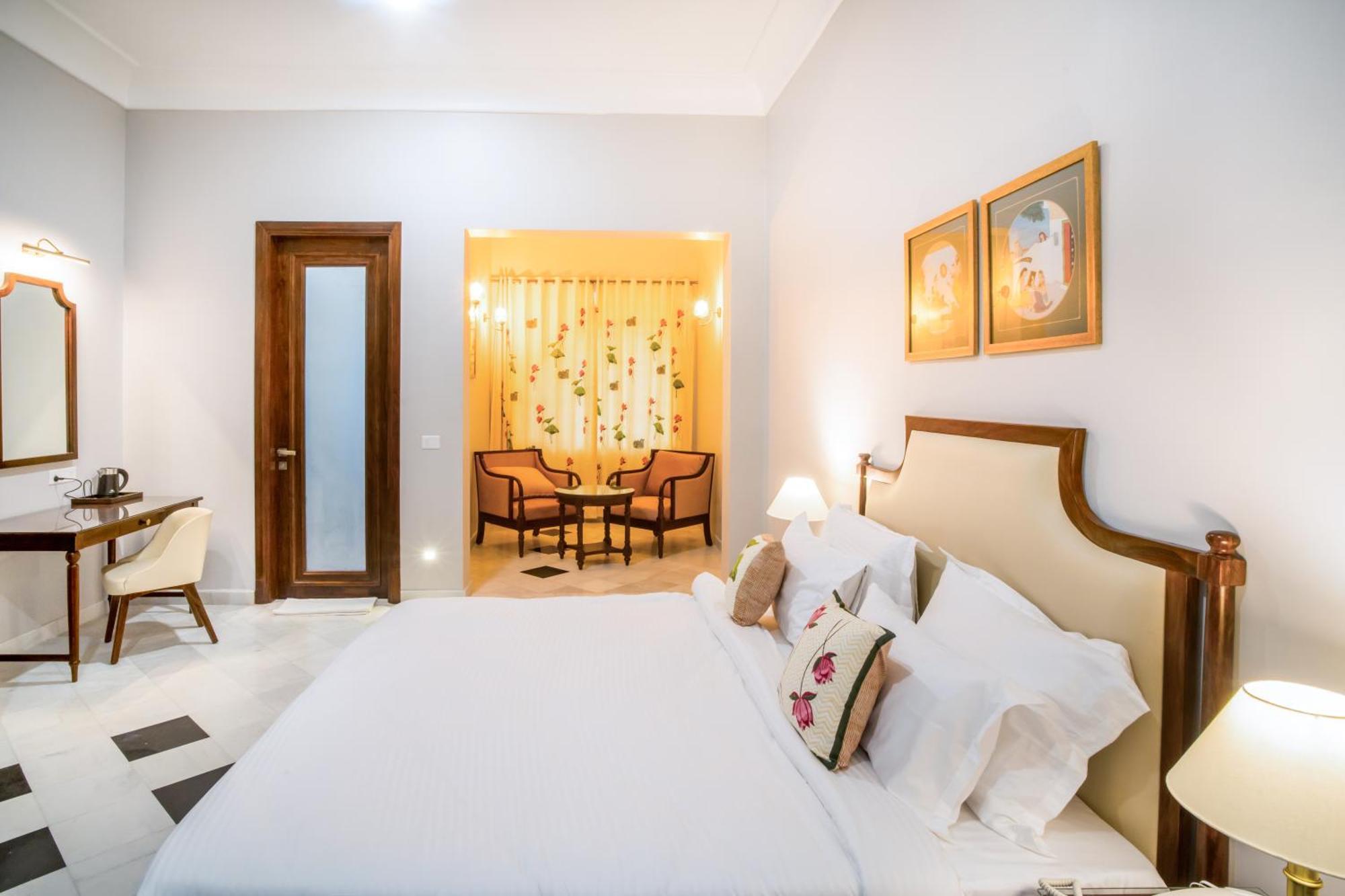 Chez Lavania - A Boutique Homestay Удайпур Екстериор снимка