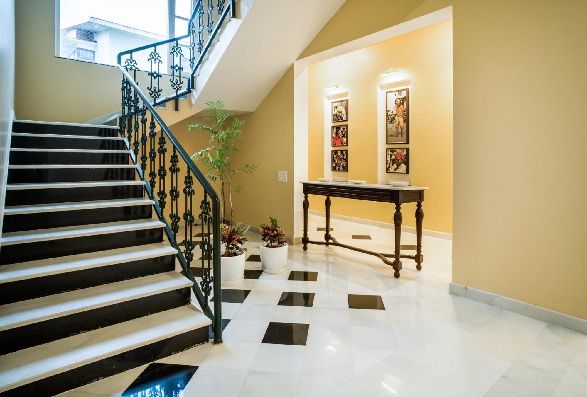 Chez Lavania - A Boutique Homestay Удайпур Екстериор снимка